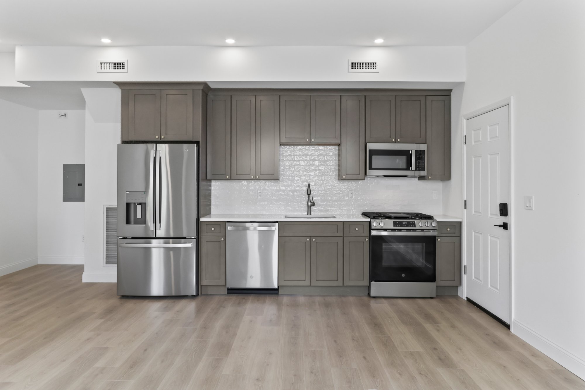 Floor plan — Apt 2L 804 sqft